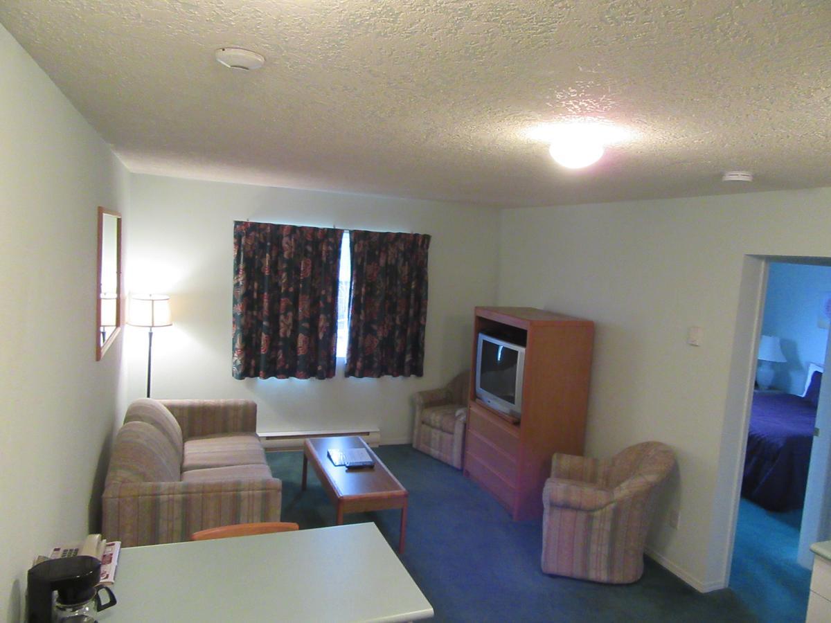 Lake Cowichan Lodge Dış mekan fotoğraf